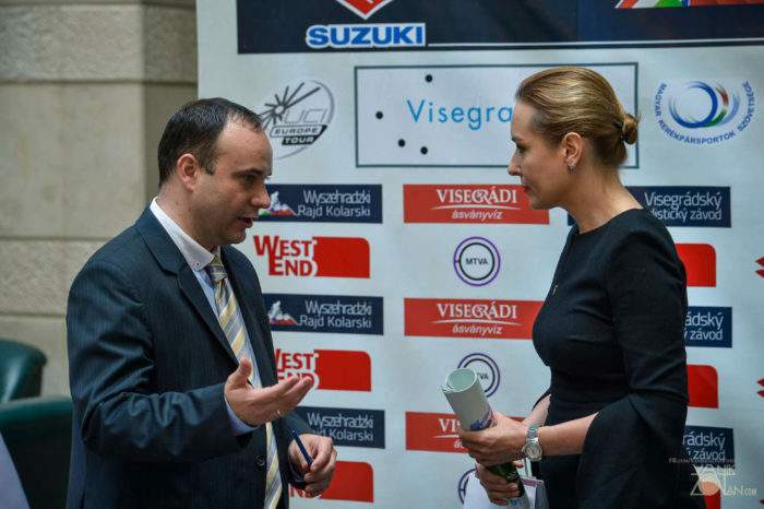 Törzsök Zsolt főszervező (b) és Karla Wursterová, a Nemzetközi Visegrádi Alap igazgatója (j) a sajtótájékoztatón (Fotó: Vanik Zoltán)