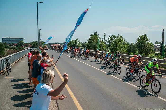 V4 Special Series 2019/1